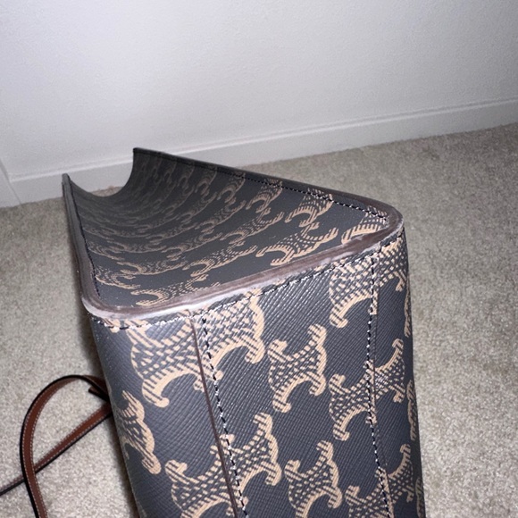 SMALL CABAS VERTICAL IN TRIOMPHE CANVAS AND CALFSKIN - Picture 9 of 10